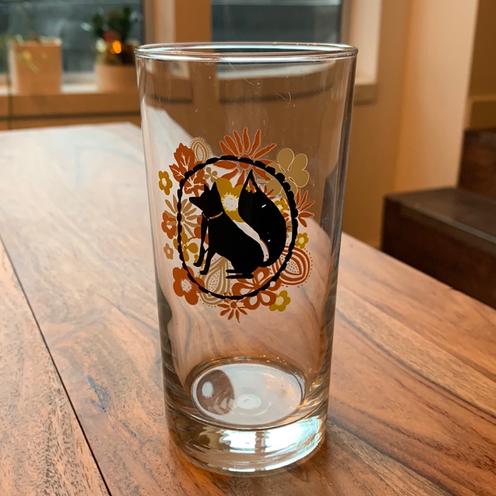 Glass w/fox and flowers